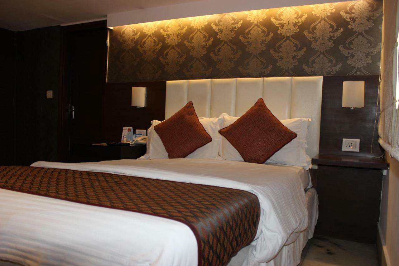 Hotel Jukaso Inn Down Town Yeni Delhi Dış mekan fotoğraf